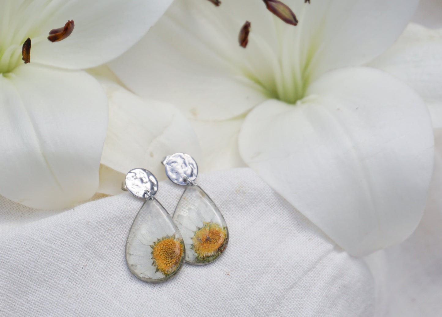 Boucles d'Oreilles Goutte de Marguerite Or ou Argent