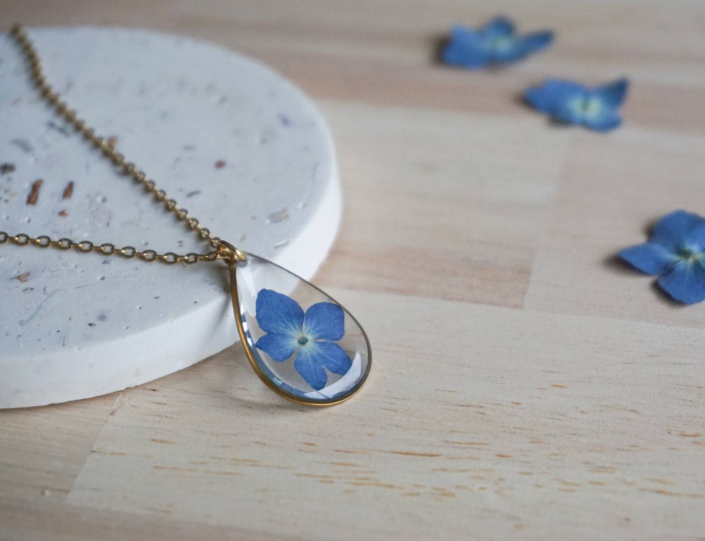 Collier Hortensia Goutte Bleu